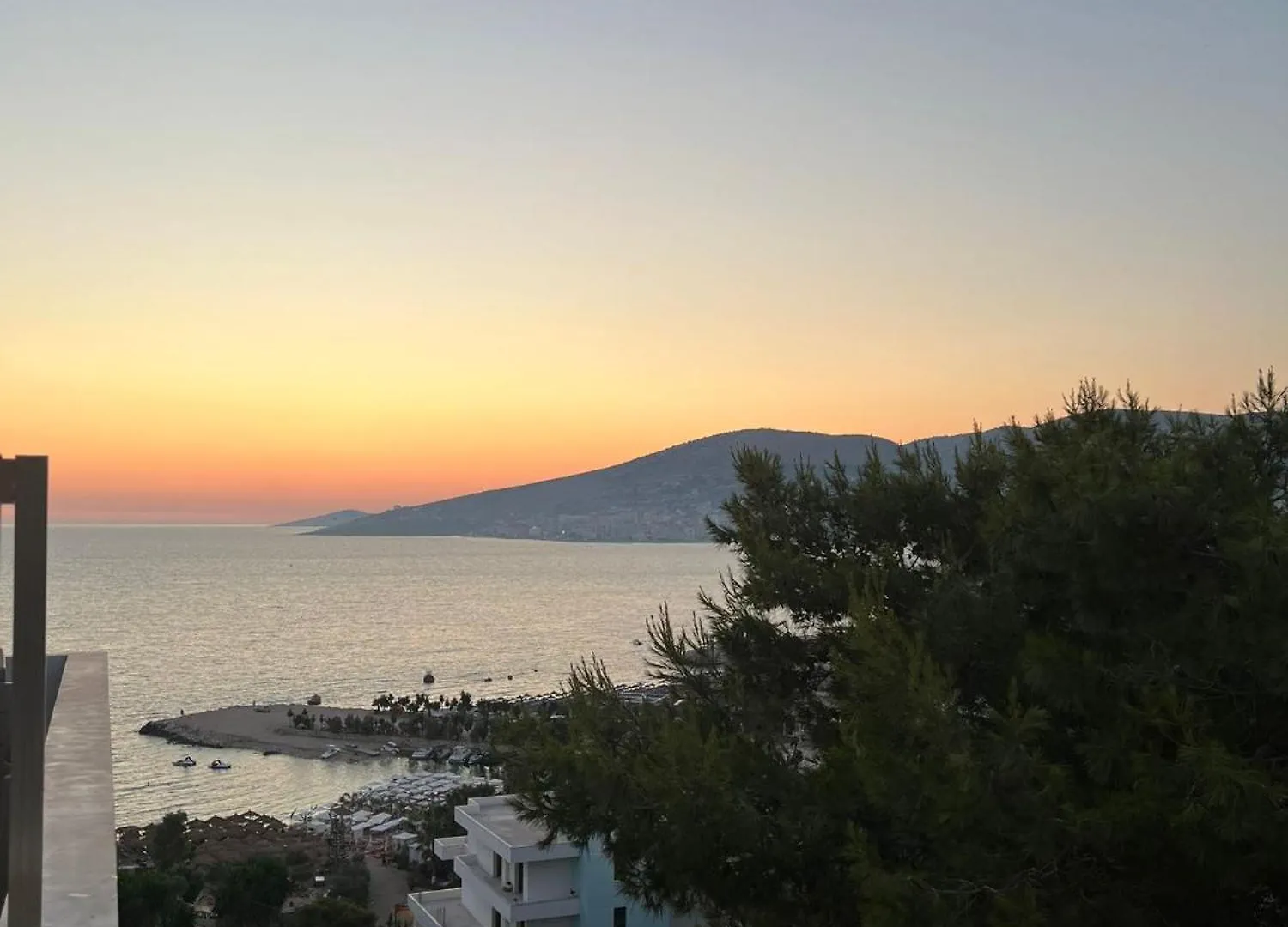 Grand Blue Lux Hotel Sarande