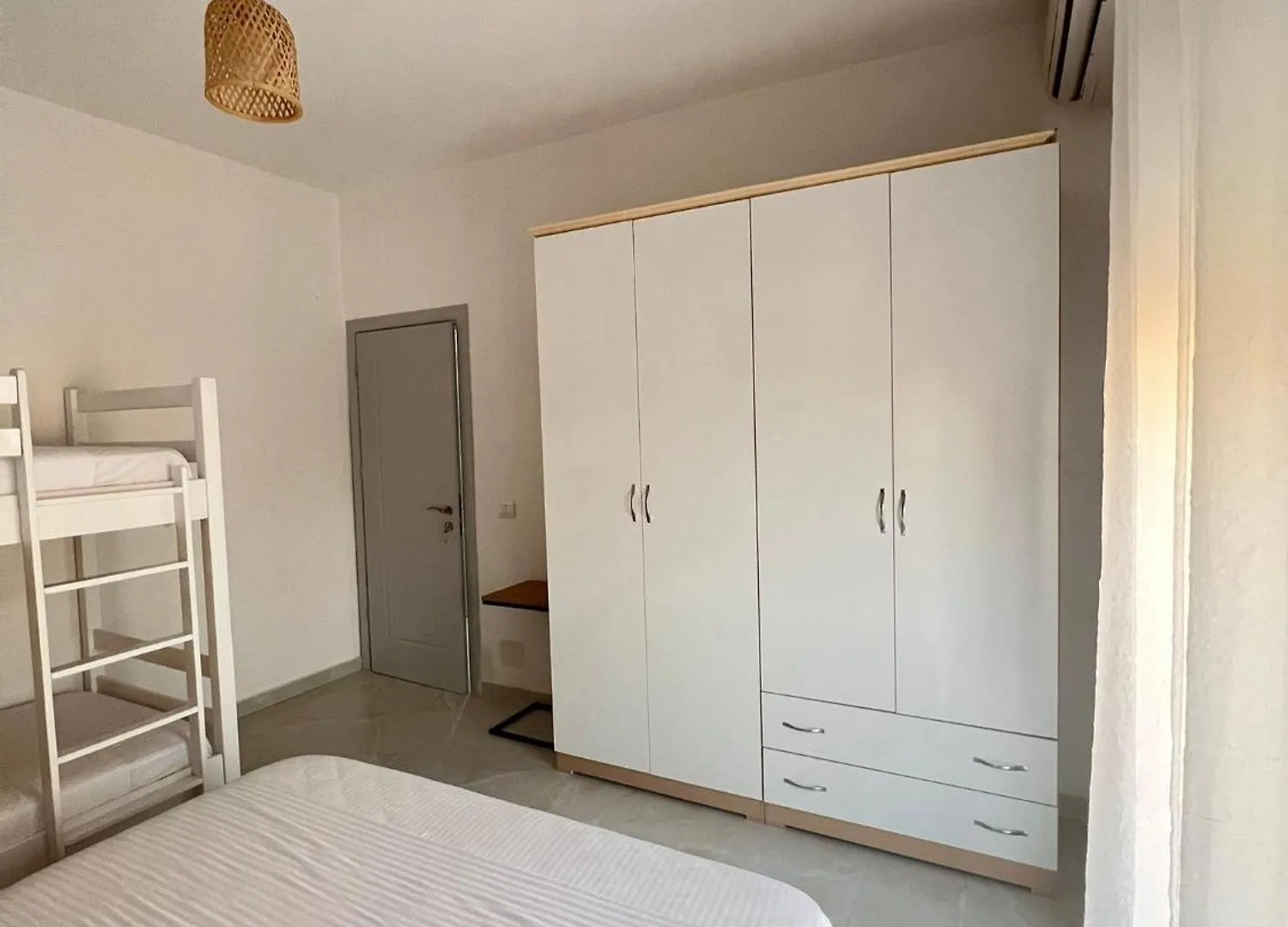 Grand Blue Lux Hotel Sarande